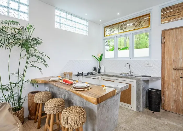 888 Tropical Heart - 1br Pool